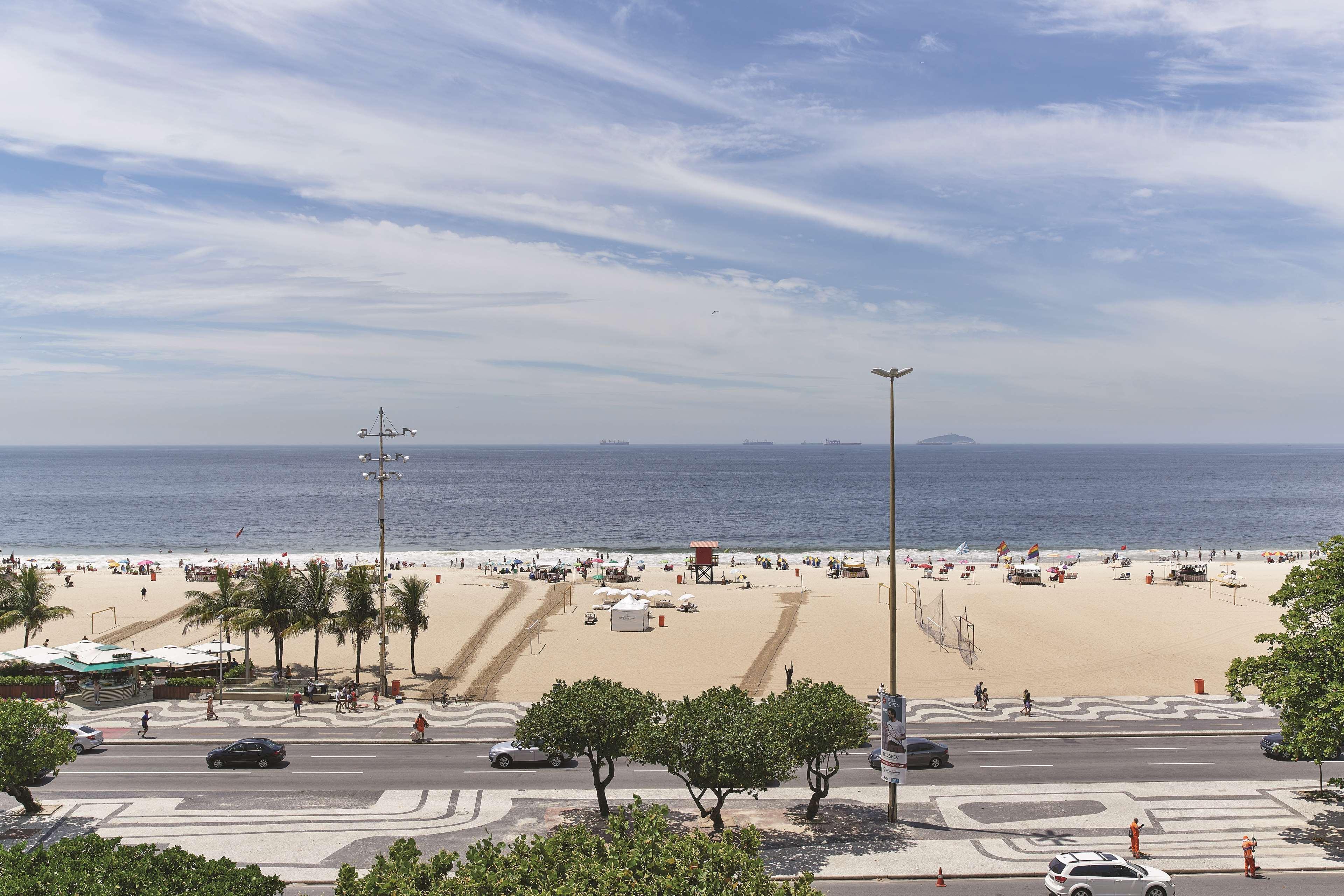 Copacabana Palace, A Belmond Hotel, Rio De Janeiro Ngoại thất bức ảnh View of the beach