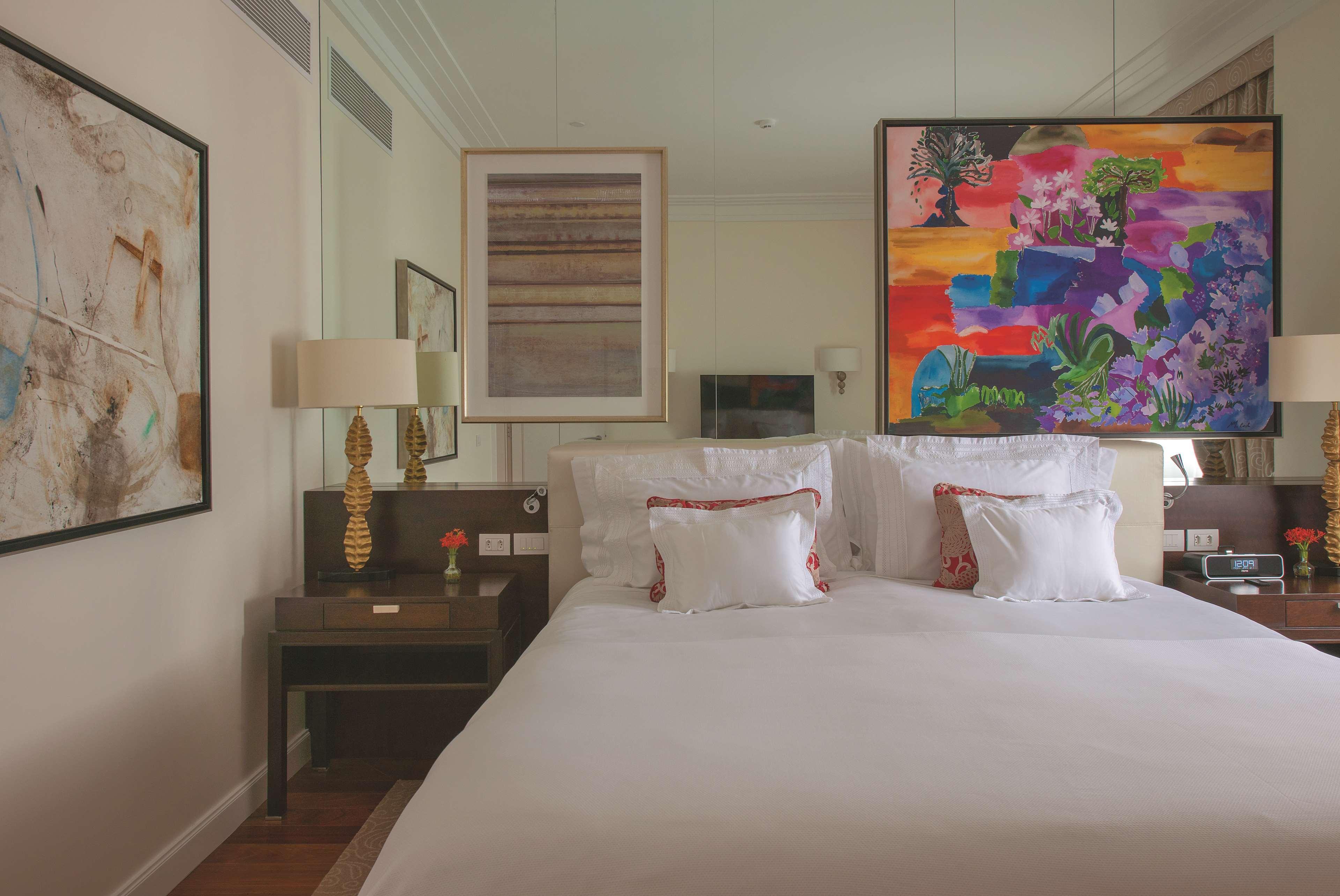 Copacabana Palace, A Belmond Hotel, Rio De Janeiro Ngoại thất bức ảnh A bedroom at the Mandarin Oriental, London