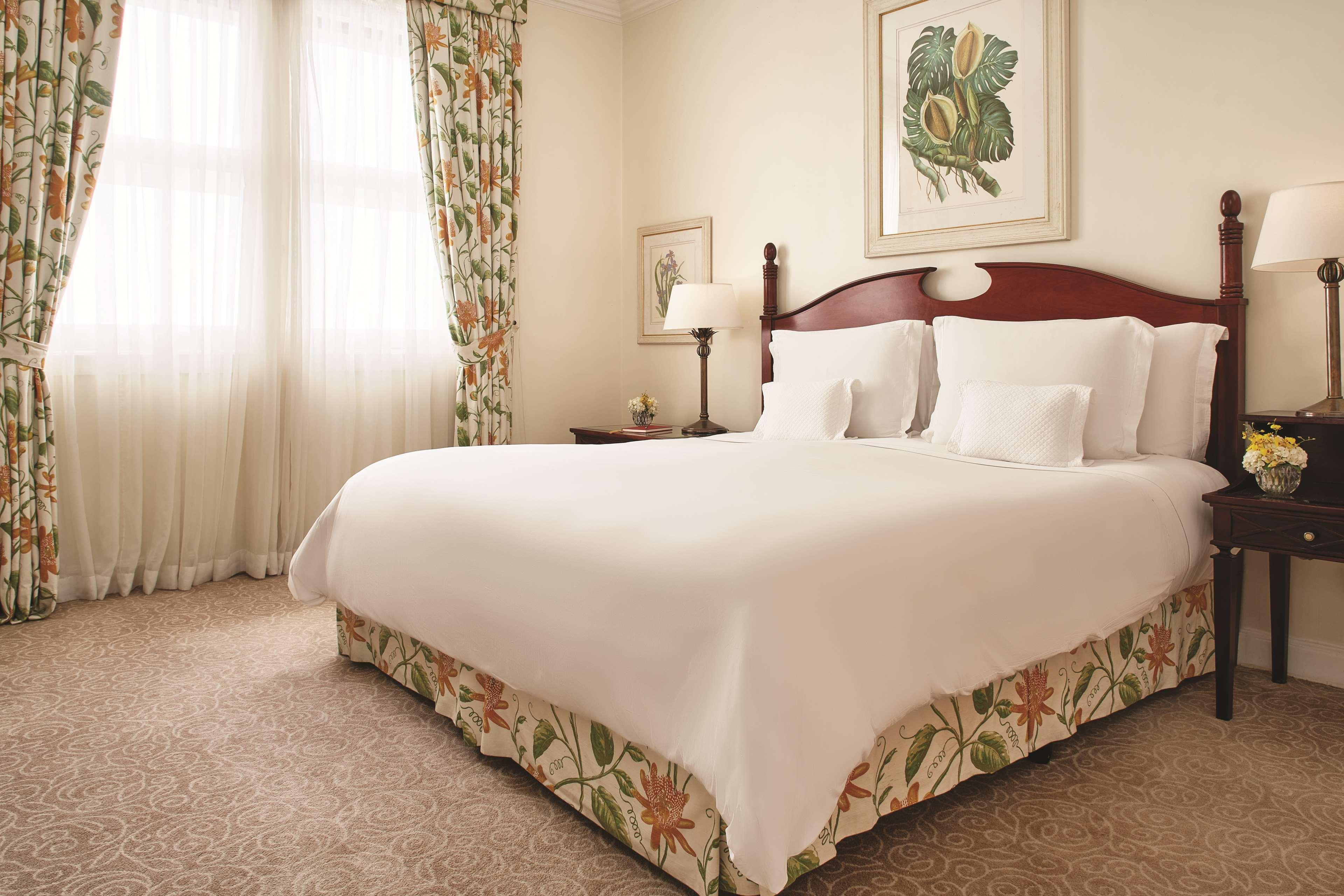 Copacabana Palace, A Belmond Hotel, Rio De Janeiro Ngoại thất bức ảnh A guest room at the Boca Raton Resort