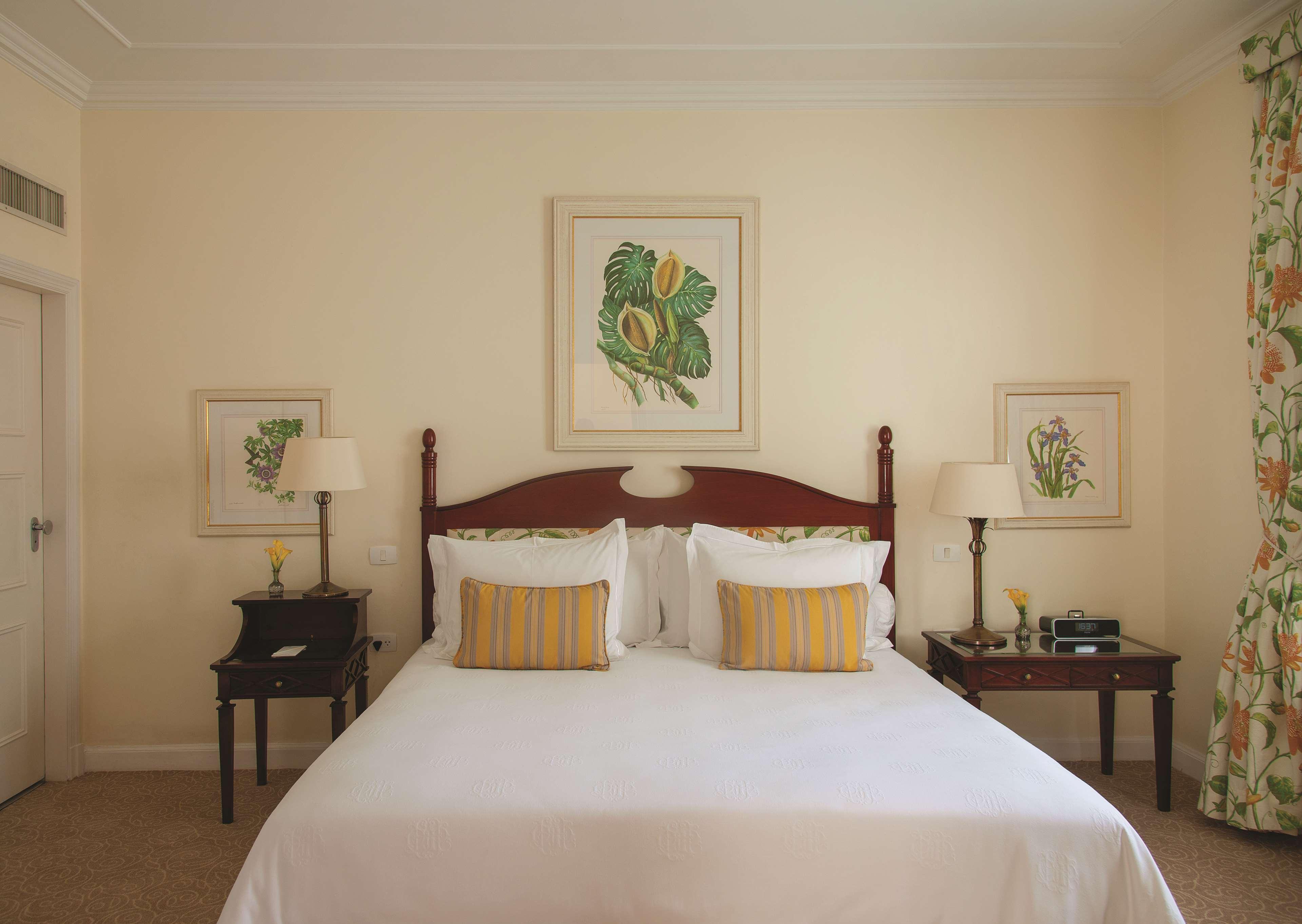 Copacabana Palace, A Belmond Hotel, Rio De Janeiro Ngoại thất bức ảnh A bedroom at the Oyster Box