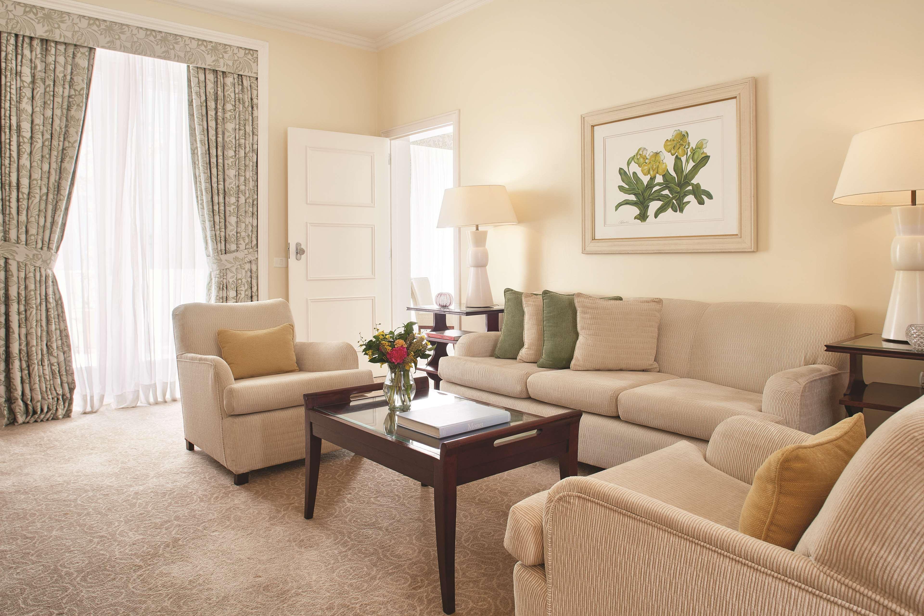 Copacabana Palace, A Belmond Hotel, Rio De Janeiro Ngoại thất bức ảnh A living room at the Ritz-Carlton, Boston