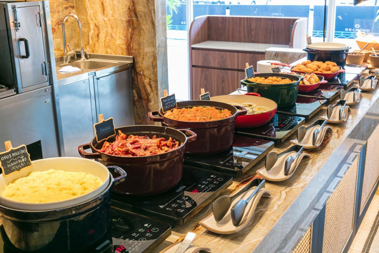 Copacabana Palace, A Belmond Hotel, Rio De Janeiro Ngoại thất bức ảnh A buffet at a hotel